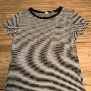 levis black and white striped tee